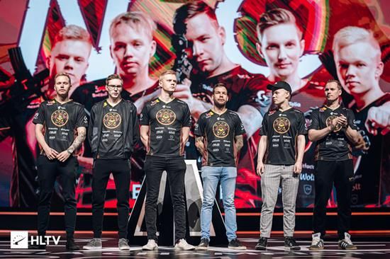 任天堂Switch 2运行赛博朋克2077性能评测