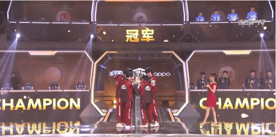 BLG夺冠2025英雄联盟职业联赛 Knight实现五连冠辉煌成就