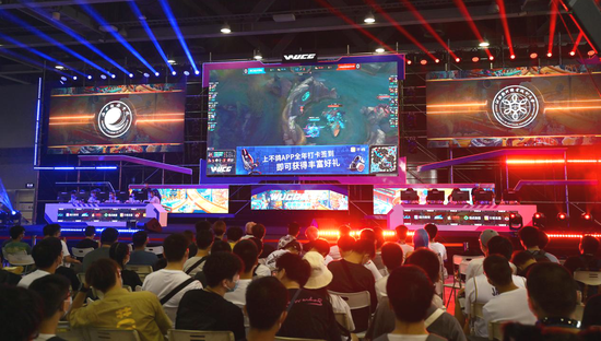 BLG电竞战队正式落户广州花都引发关注